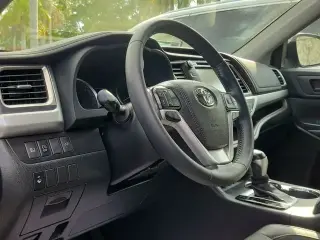 Toyota Highlander 2019 LE 4dr SUV (3.5L V6)