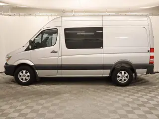 Mercedes-Benz Sprinter 2018 4x2 2500 3dr 144 in. WB High Roof Crew Van