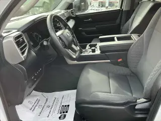 Toyota Tundra 2022 4x2 SR5 4dr CrewMax Cab Pickup SB