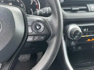 Toyota RAV4 2024 AWD XLE 4dr SUV