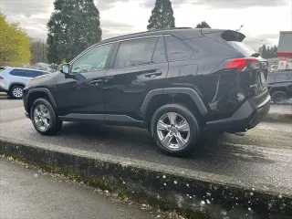 Toyota RAV4 2024 AWD XLE 4dr SUV