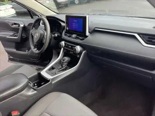 Toyota RAV4 2025 AWD XLE 4dr SUV