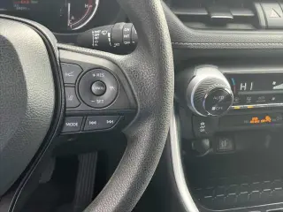 Toyota RAV4 2025 AWD XLE 4dr SUV