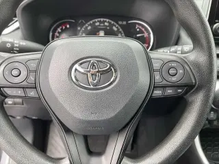 Toyota RAV4 2025 AWD XLE 4dr SUV