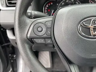 Toyota RAV4 2025 AWD XLE 4dr SUV