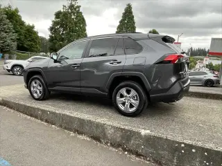 Toyota RAV4 2025 AWD XLE 4dr SUV