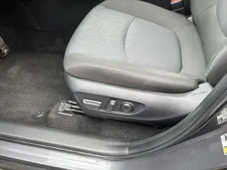 Toyota RAV4 2025 AWD XLE 4dr SUV
