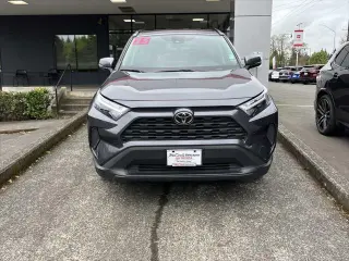 Toyota RAV4 2025 AWD XLE 4dr SUV