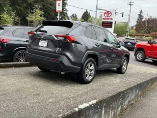 Toyota RAV4 2025 AWD XLE 4dr SUV