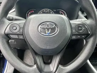 Toyota RAV4 2025 AWD XLE 4dr SUV