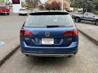 Volkswagen Golf Alltrack 2017 AWD TSI S 4Motion 4dr Wagon 6A