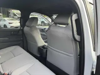 Toyota Tacoma 2024 4x4 SR5 4dr Double Cab 6.1 ft LB