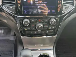 Jeep Grand Cherokee 2019 4x4 Altitude 4dr SUV
