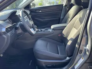 Nissan Altima 2025 2.5 SV 4dr Sedan