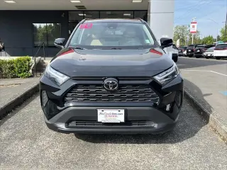 Toyota RAV4 2024 AWD XLE 4dr SUV