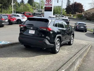 Toyota RAV4 2024 AWD XLE 4dr SUV