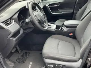 Toyota RAV4 2024 AWD XLE 4dr SUV