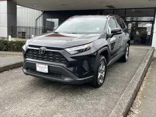 Toyota RAV4 2024 AWD XLE 4dr SUV