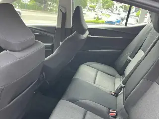 Toyota Camry 2025 AWD LE 4dr Sedan