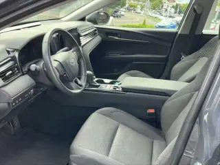Toyota Camry 2025 AWD LE 4dr Sedan