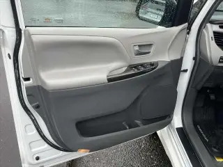 Toyota Sienna 2019 AWD XLE 7-Passenger 4dr Mini-Van