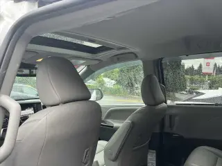 Toyota Sienna 2019 AWD XLE 7-Passenger 4dr Mini-Van