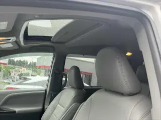Toyota Sienna 2019 AWD XLE 7-Passenger 4dr Mini-Van