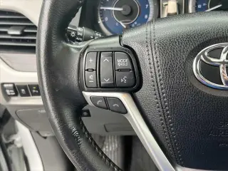 Toyota Sienna 2019 AWD XLE 7-Passenger 4dr Mini-Van