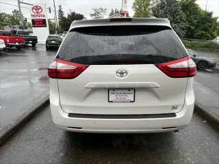 Toyota Sienna 2019 AWD XLE 7-Passenger 4dr Mini-Van