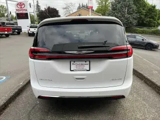 Chrysler Pacifica 2024 Limited 4dr Mini-Van