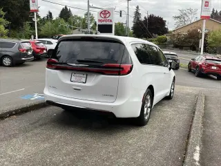 Chrysler Pacifica 2024 Limited 4dr Mini-Van