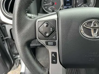 Toyota Tacoma 2023 4x4 SR5 V6 4dr Double Cab 6.1 ft LB