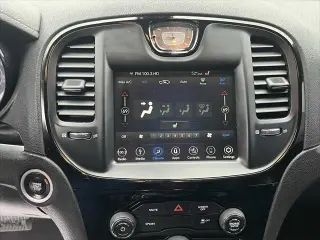 Chrysler 300 2019 S 4dr Sedan