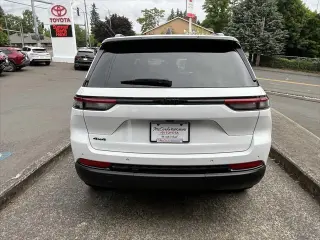 Jeep Grand Cherokee 2023 4x4 Altitude 4dr SUV