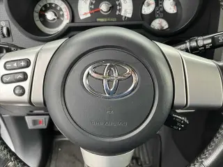 Toyota FJ Cruiser 2007 4dr SUV (4L V6 5A)