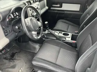 Toyota FJ Cruiser 2007 4dr SUV (4L V6 5A)