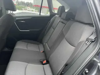 Toyota RAV4 2025 AWD XLE 4dr SUV