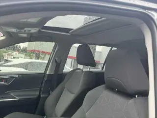 Toyota RAV4 2025 AWD XLE 4dr SUV