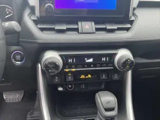 Toyota RAV4 2025 AWD XLE 4dr SUV