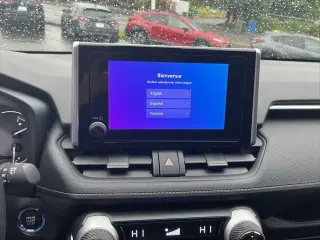 Toyota RAV4 2025 AWD XLE 4dr SUV