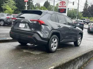 Toyota RAV4 2025 AWD XLE 4dr SUV