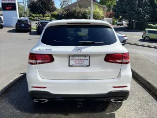 Mercedes-Benz GLC 2018 GLC 300 4dr SUV