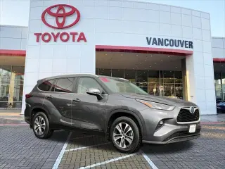 Toyota Highlander Hybrid 2023 AWD XLE 4dr SUV