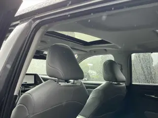 Toyota Highlander Hybrid 2023 AWD XLE 4dr SUV