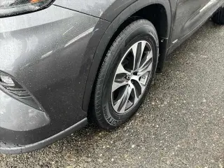 Toyota Highlander Hybrid 2023 AWD XLE 4dr SUV