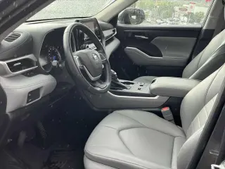 Toyota Highlander Hybrid 2023 AWD XLE 4dr SUV