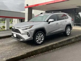 Toyota RAV4 2024 AWD XLE Premium 4dr SUV