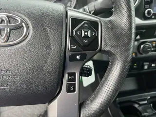 Toyota Tacoma 2021 4x4 SR5 V6 4dr Double Cab 6.1 ft LB
