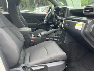 Toyota Tacoma 2025 4x2 SR 2dr XtraCab 6.1 ft LB