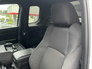 Toyota Tacoma 2025 4x2 SR 2dr XtraCab 6.1 ft LB